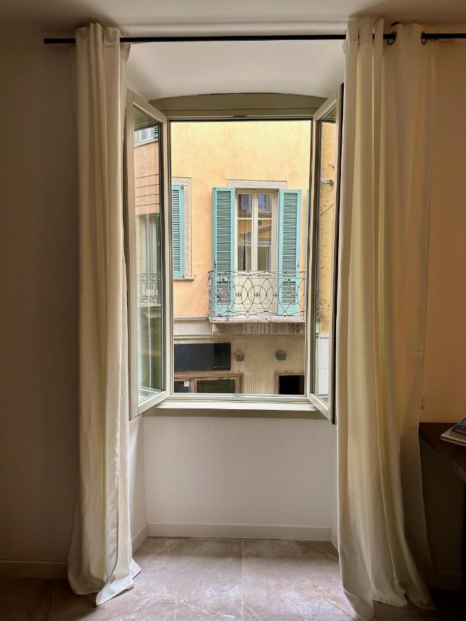 Magic Place Bergamo! Classy Apartment In The Heart Of The City Екстер'єр фото