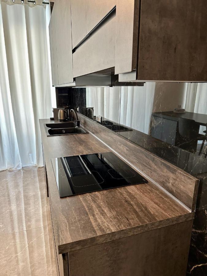 Magic Place Bergamo! Classy Apartment In The Heart Of The City Екстер'єр фото