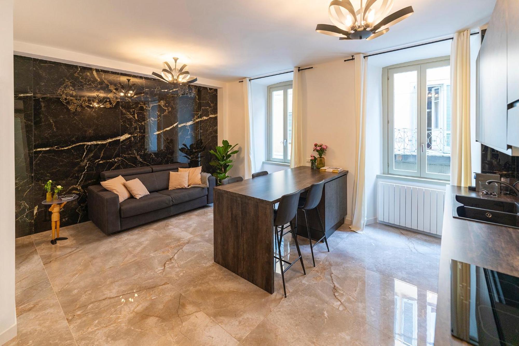 Magic Place Bergamo! Classy Apartment In The Heart Of The City Екстер'єр фото