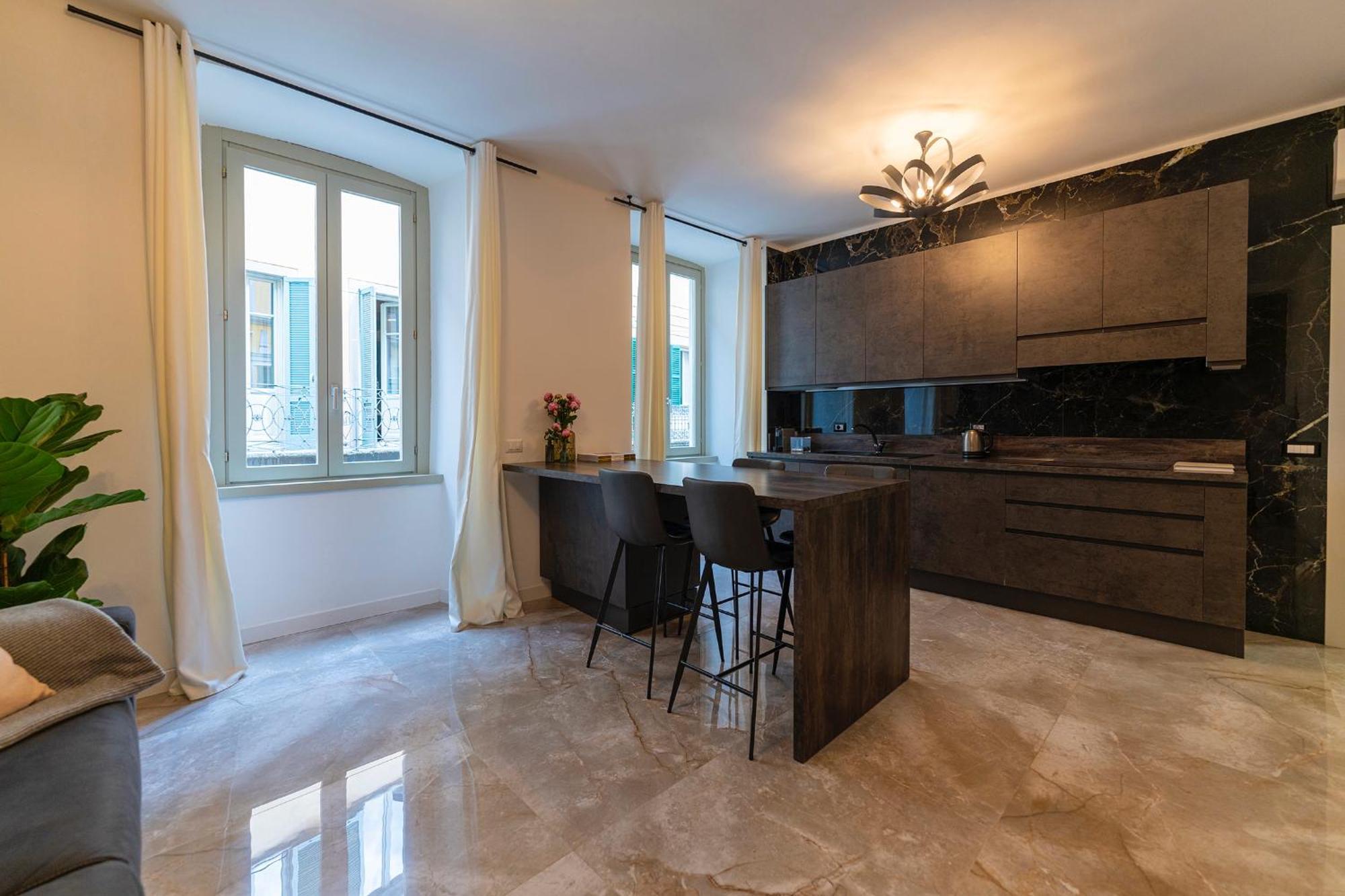 Magic Place Bergamo! Classy Apartment In The Heart Of The City Екстер'єр фото